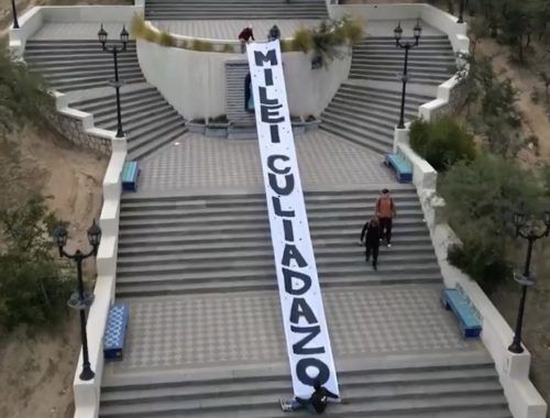 milei-culiadazo-cordoba-espera--500x380